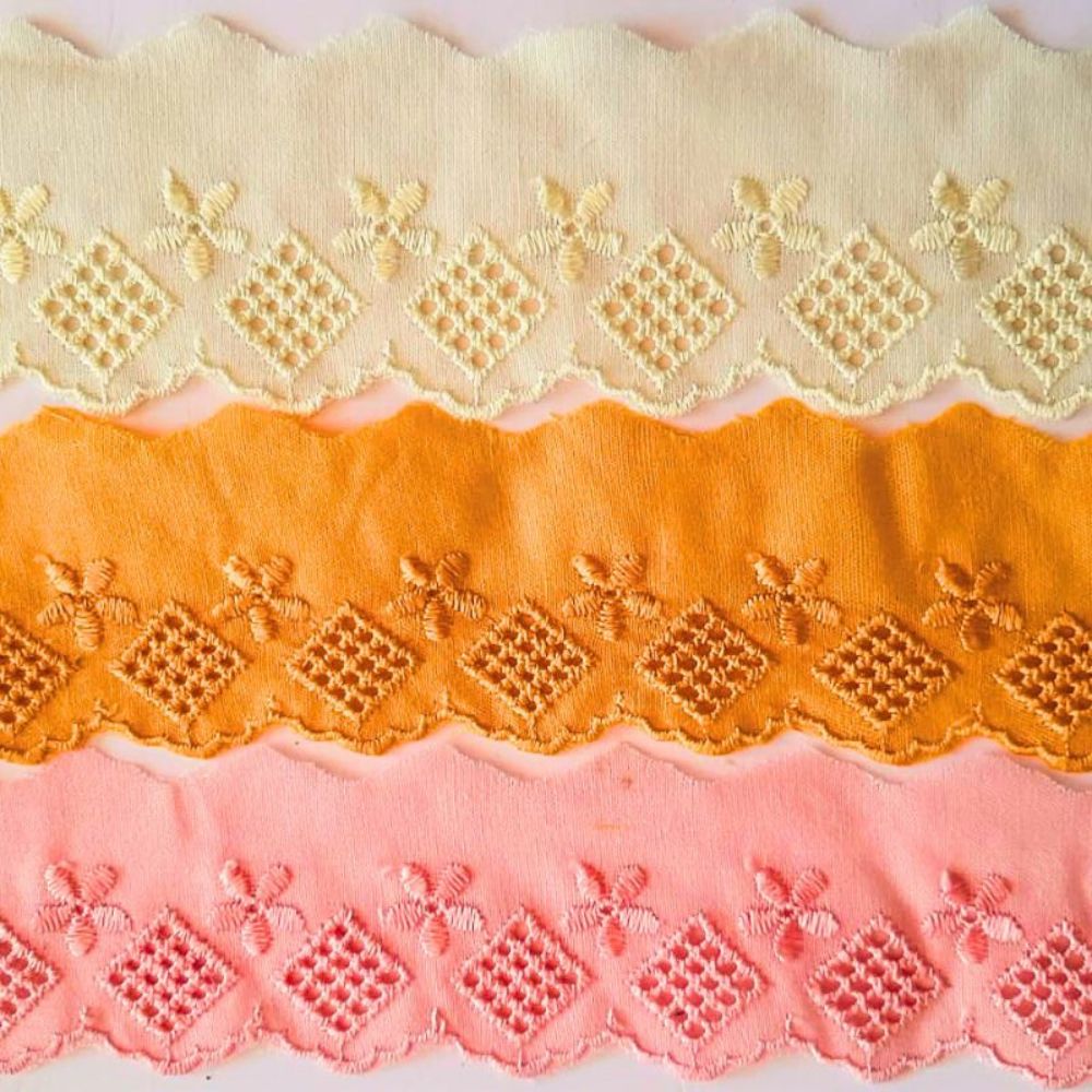 Bordado Inglês Barrado Laise 4,5cm por metro