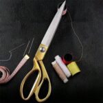 Tesoura Uso Profissional Dourada para Costureira Tapeceiro Forjada Alfaiate Crina 9,5 Polegadas 24cm