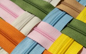 Artesanato com Zíperes para Criar Acessórios Modernos