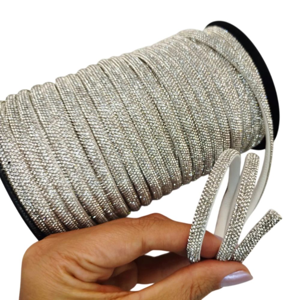 Meia Cana de Strass para Laços e Decoração