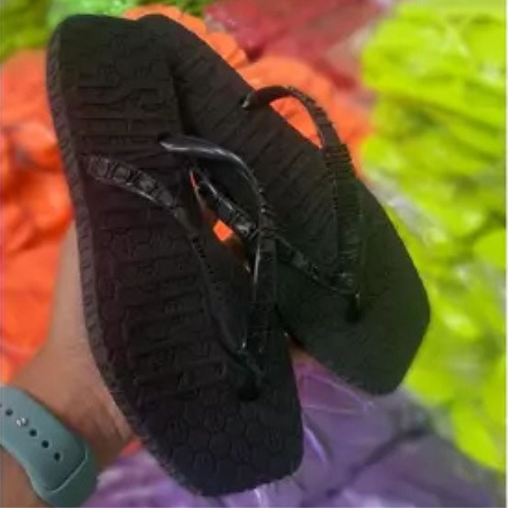 Chinelo Rasteira Neon Ponta Quadrada Verão Conforto