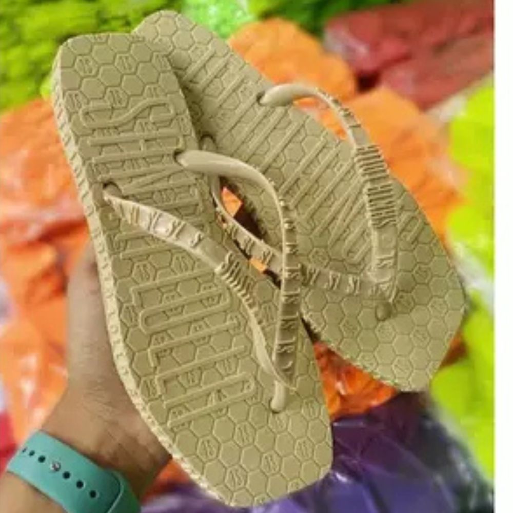 Chinelo Rasteira Neon Ponta Quadrada Verão Conforto